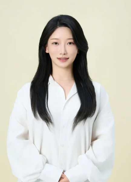 韩女星否认是“敲诈孙兴慜的前女友”