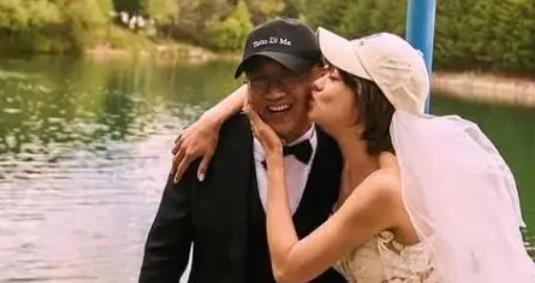 韩国知名女星在结婚前夕，公开婚纱照引关注 