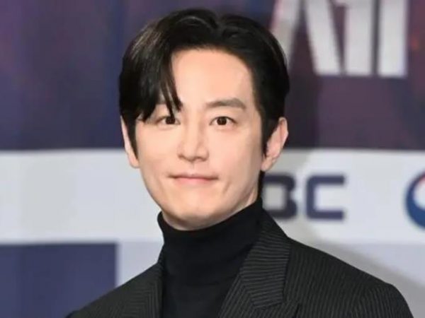 43岁韩国知名男星，将于24日举行婚礼，未婚妻是非艺人 