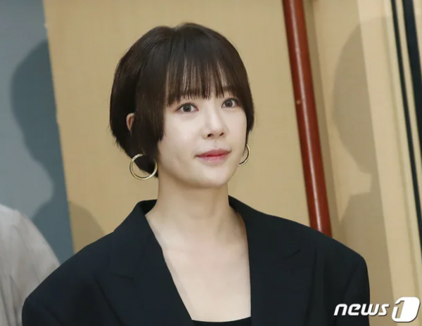 韩国知名女星挪用公司42亿韩元，当庭承认