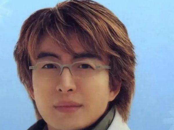 家人们！裴勇俊这韩娱开挂人生太炸裂 