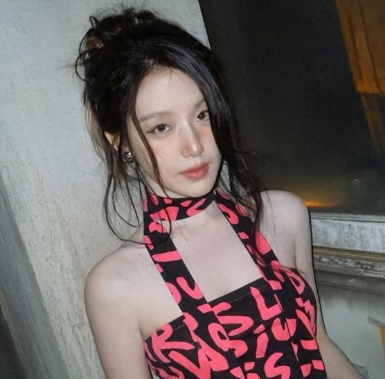 韩国知名女团爱豆，被曝281天不营业，韩网友：“建议退圈”