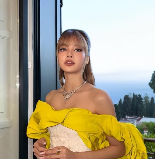 海外八卦爆料：BLACKPINK Lisa秘密结婚？