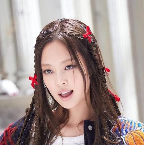 《KPOP猎魔女团》导演提及Jennie，网友：蹭完热度就翻脸？