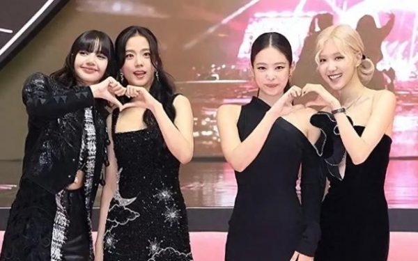 BLACKPINK完整回归在即，新曲MV拍摄中 