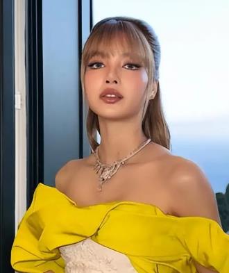 Lisa称“韩国最有家的感觉”，韩网友称赞其“真诚” 