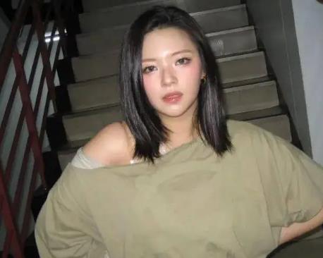一个玩偶，两句真心话，知名女团爱豆引爆韩网友观点大战 