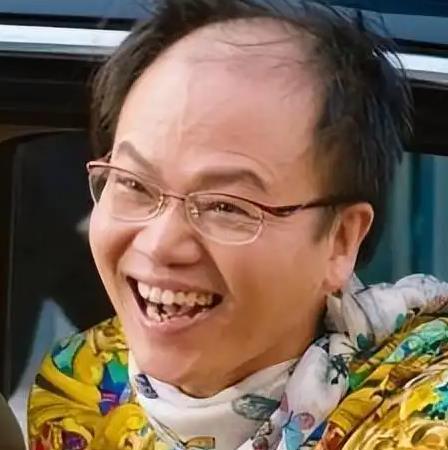 《美人鱼》“郑总”扮演者已被批捕待起诉，多名受害者实名举报