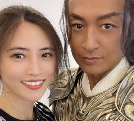 马景涛小26岁女友直播谈恋情：不结婚、不管钱，网友质疑“要流量”