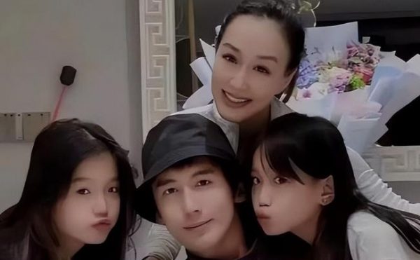 钟丽缇丈夫张伦硕声援张维伊，反让自己“口碑翻身”？