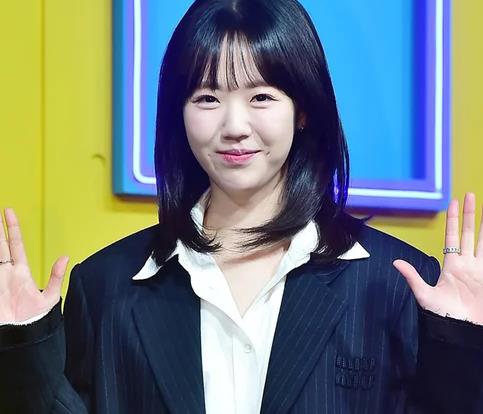 韩国知名女星因健康亮红灯紧急停工，网友：又是节食惹的祸