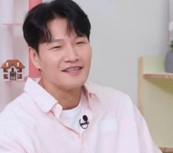 金钟国夸赞老婆：她洗碗的样子很漂亮