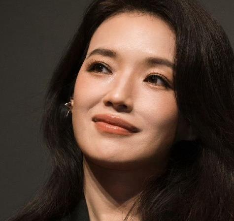 舒淇获奖感谢冯德伦：谢谢他娶了一个不常回家的女人