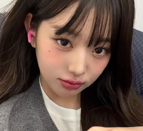 张元英和身高192厘米男星并肩站立引关注缩略图 张元英和身高192厘米男星并肩站立引关注