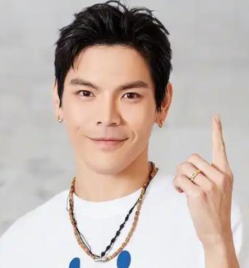 向佐回应向家破产：做得好不好都有人说，但说话的人请有点底线