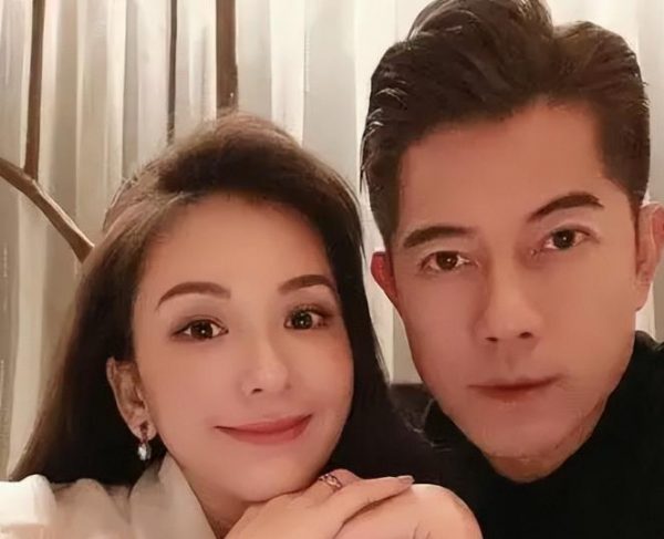 郭富城妻子方媛辟谣三胎已出生，评论区回复网友“卸货”：快了