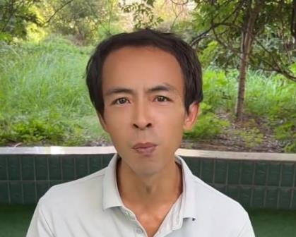 鸡排哥回应赵露思的模仿：给你炸最脆的鸡排