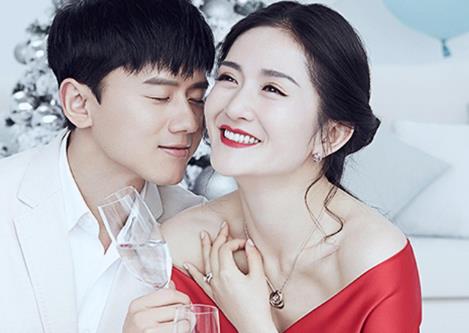 张杰中秋夜深情发文：孩子们要奖励舞台上发光的谢娜！