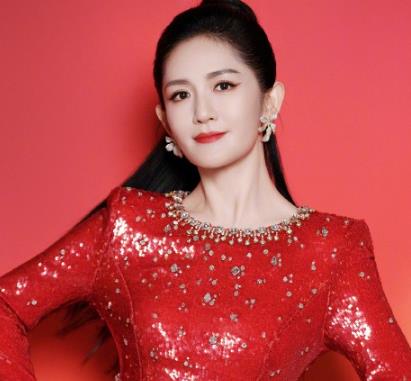 谢娜央视主持获关注，张杰：看着屏幕上发光的你