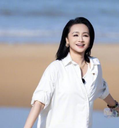 曹颖自曝患精神疾病，持续服药已超过20年