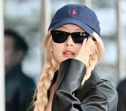 顶级女团成员被曝因团体行程，缺席重要个人颁奖环节 