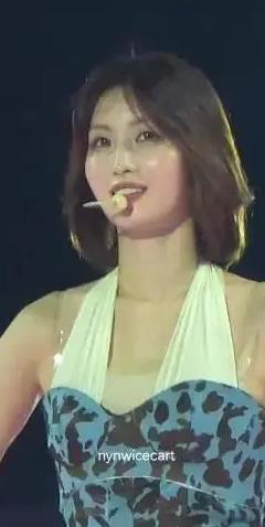 知名女团演唱会服装“保守化”改动引争议 