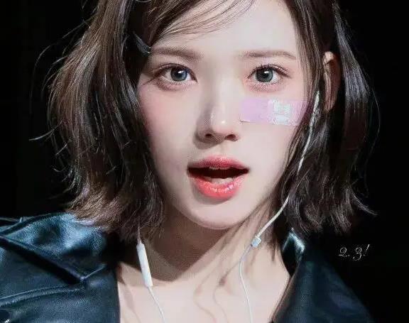 人气女团成员让粉丝不要和“长得丑的男人”交往，韩男网友破防了！ 