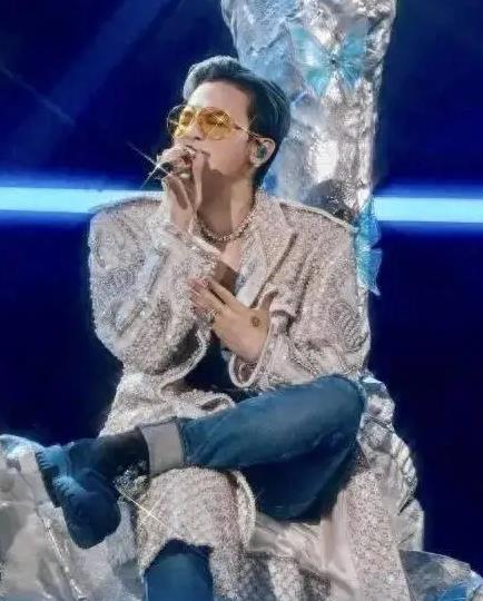 权志龙将在APEC欢迎晚宴上登台表演，本次晚宴有21国元首出席 