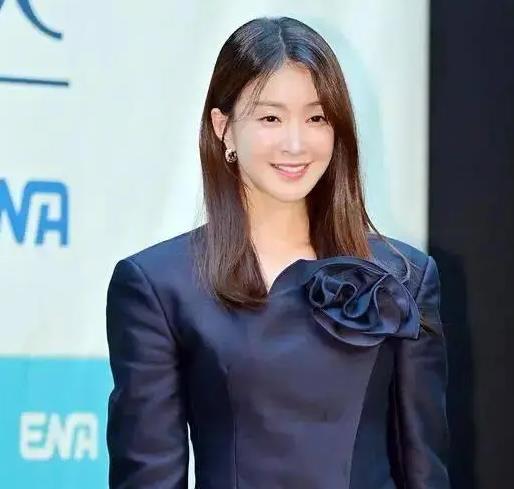 韩国知名女星离婚8个月后，官宣二胎女儿降生 