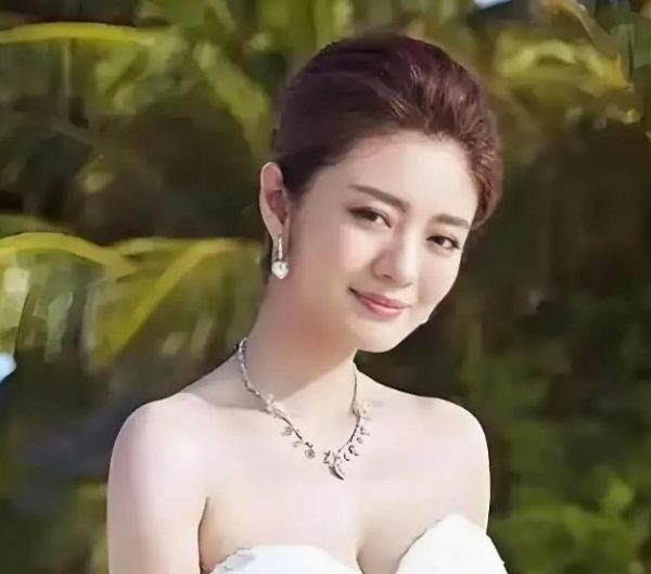 夏于乔谈安以轩近况:在努力带小孩 缩略图 夏于乔谈安以轩近况:在努力带小孩