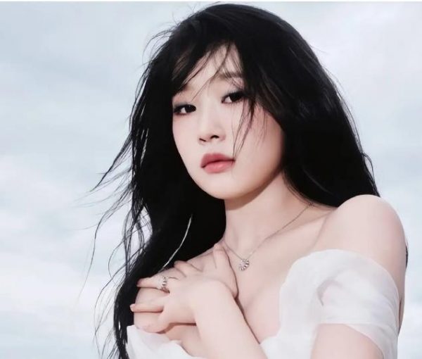 沈佳润回应是否有割双眼皮的想法:父母给的都是最好的 缩略图 沈佳润回应是否有割双眼皮的想法:父母给的都是最好的