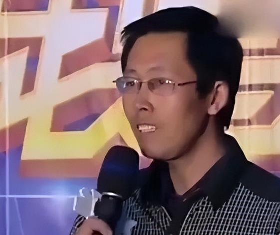 农民歌手李根离世，年仅43岁，曾“魔性”翻唱《快乐老家》爆火