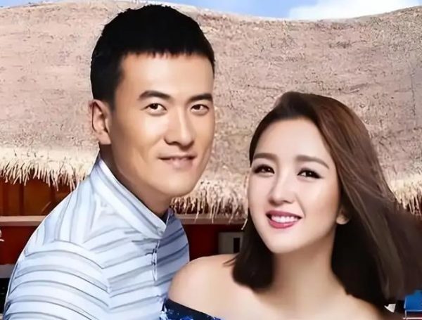 何洁前夫赫子铭被问“为什么离婚”,本人回应:谁没有年轻过 缩略图 何洁前夫赫子铭被问“为什么离婚”,本人回应:谁没有年轻过