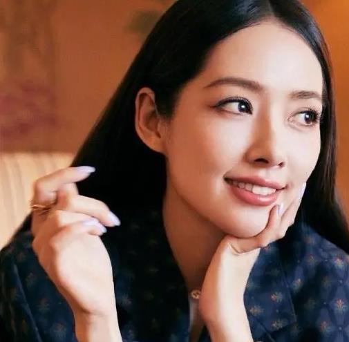 郭碧婷陪父亲看病，郭碧婷父亲感慨“我命真好”