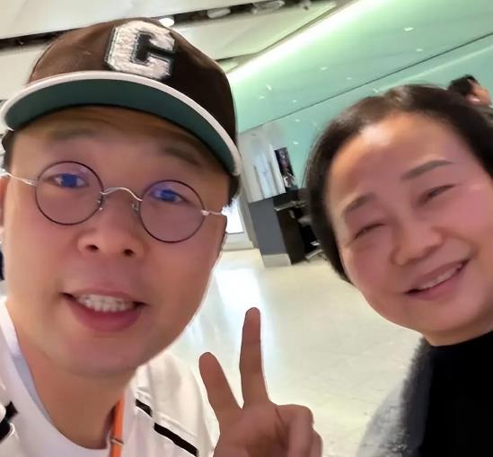 杜海涛被曝在伦敦机场帮网友找妈妈,沈梦辰:他真的很善良很靠谱 缩略图 杜海涛被曝在伦敦机场帮网友找妈妈,沈梦辰:他真的很善良很靠谱