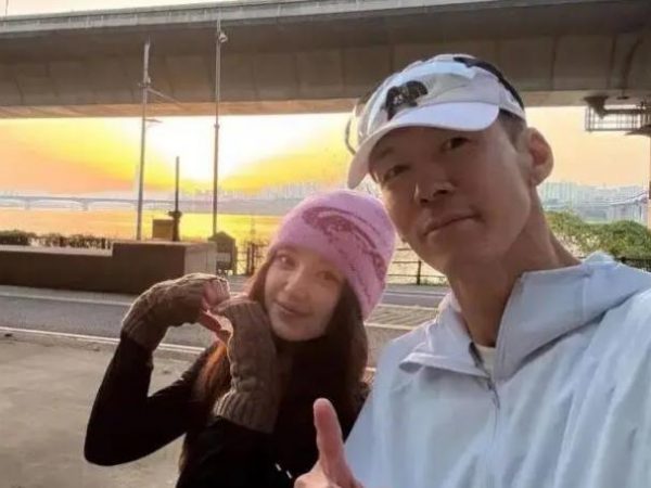 她的近况引爆争议，遭韩网友吐槽：放弃当女团爱豆，去跑马拉松吧！ 