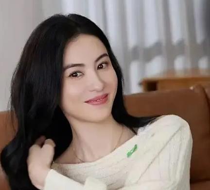 张柏芝自曝患数字恐惧症，不记得自己的电话号码 