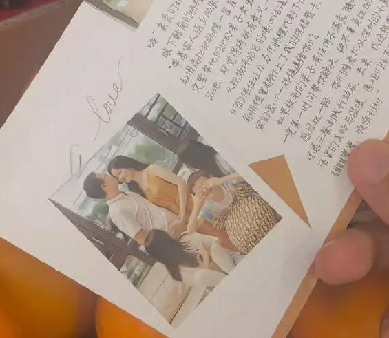 网红王蓉仨娃妈卖货送全家福，网友吐槽：谁会要别人全家福？ 