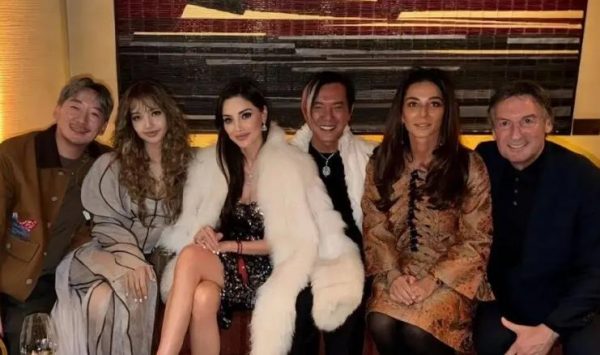 顶级女团爱豆羊毛卷造型“惊艳”全场！