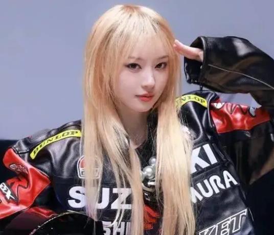 她看起来完全像变了一个人？全新造型令韩网友大为震惊 