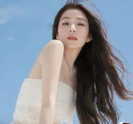 知名女团爱豆获奖，却无人告知！四天后才通过粉丝留言知晓 