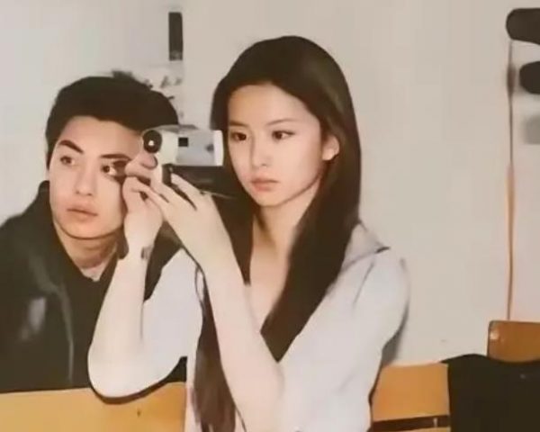 刘亦菲与朱亚文青涩合照引关注,刘亦菲曾出席朱亚文婚礼 缩略图 刘亦菲与朱亚文青涩合照引关注,刘亦菲曾出席朱亚文婚礼