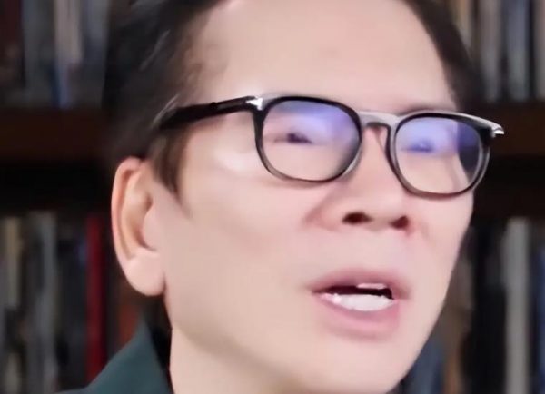 郭碧婷回应与向佐两地分居，网友：各过各的能叫夫妻？