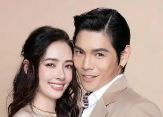 郭碧婷回应与向佐分居两地：不必非要嫁鸡随鸡、嫁狗随狗 