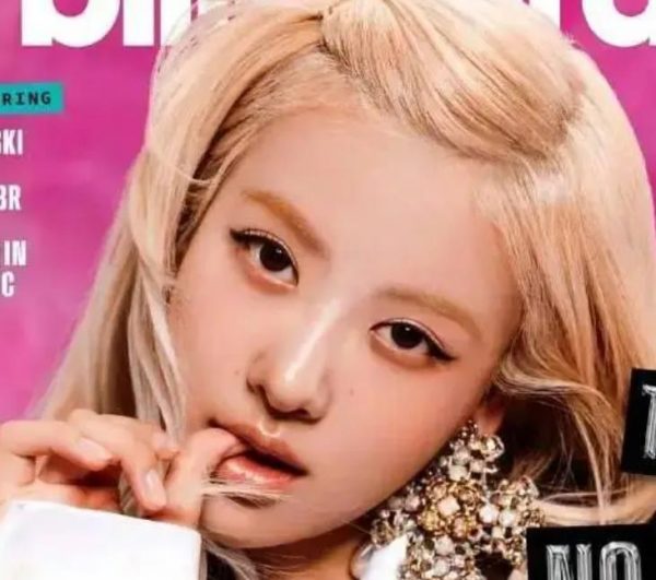 她将登上美国公告牌杂志封面，散发出流行巨星的风采 