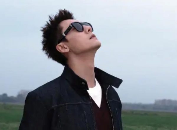 陈伟霆说有了孩子让他“重新活一遍”，坦言：孩子学习成绩不重要 