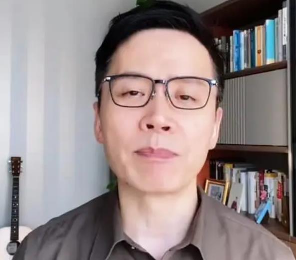 《今日说法》主持人发视频,“被骗1000元买茶叶”迎来新进展:犯罪嫌疑人已经被抓获归案,被害人还不止我一个 缩略图 《今日说法》主持人发视频,“被骗1000元买茶叶”迎来新进展:犯罪嫌疑人已经被抓获归案,被害人还不止我一个