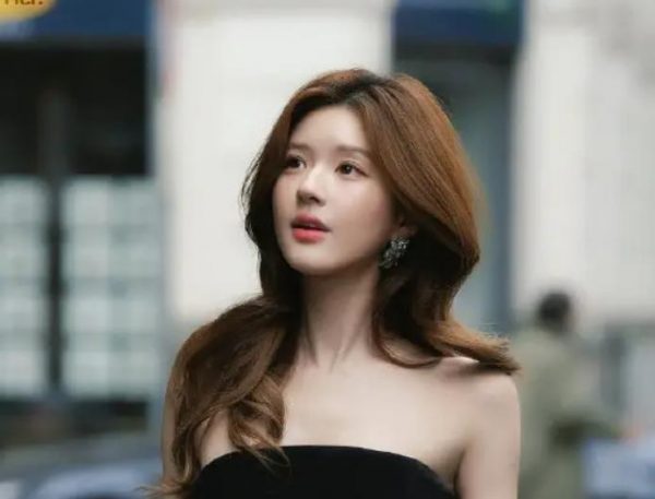 赵露思新公司成立，公司名叫“照得柱”