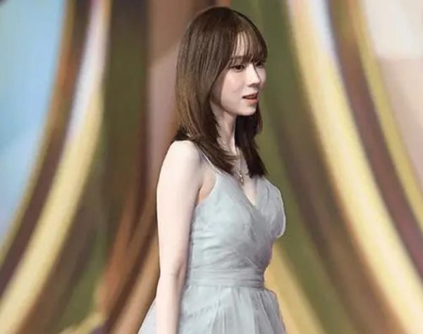 韩网友好奇：那张脸，卸了妆会是什么样呢？ 