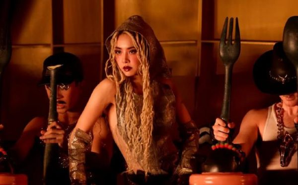 蔡依林大巨蛋演唱会被曝亏损超7千万,制作成本约2亿,收入约1.2亿 缩略图 蔡依林大巨蛋演唱会被曝亏损超7千万,制作成本约2亿,收入约1.2亿